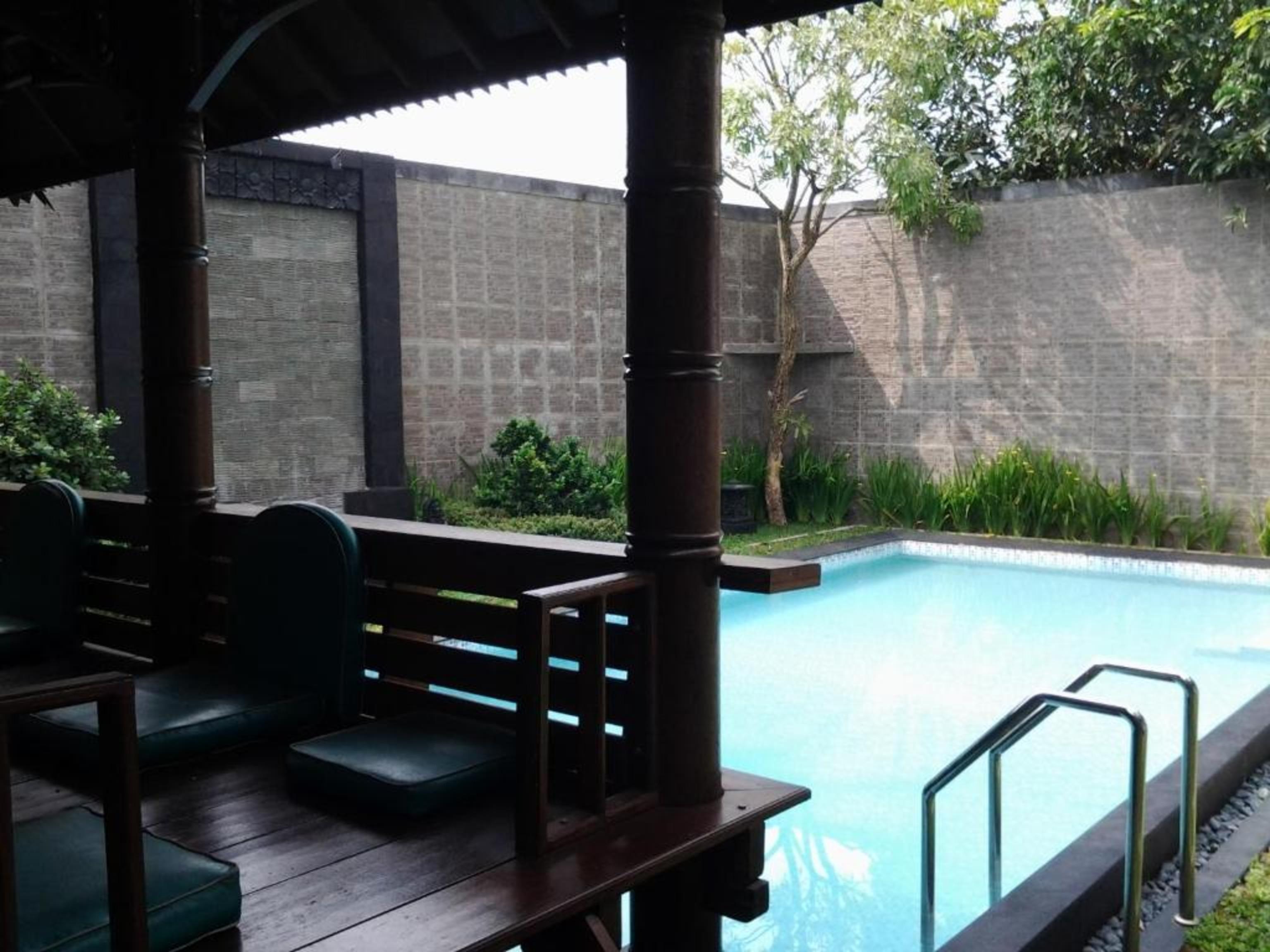 Rumah Anda Guest House By Zuzu Bandung Exterior photo